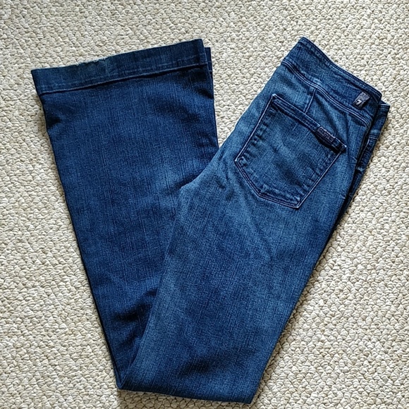7 For All Mankind Denim - W's 7 For All Mankind flared jeans sz 28